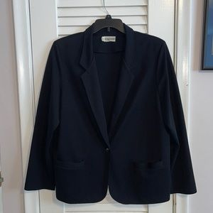 Woman’s black Alfred Dunner woven blazer.
